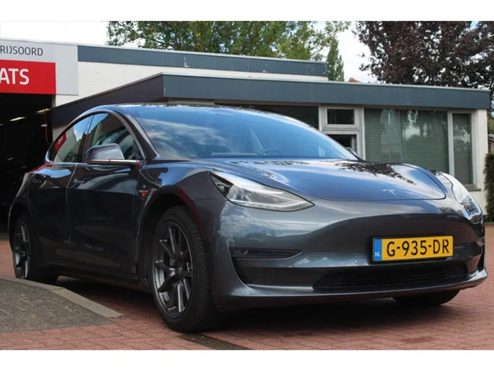 Tesla Model 3 Standard Plus RWD uit 2019, foto 6