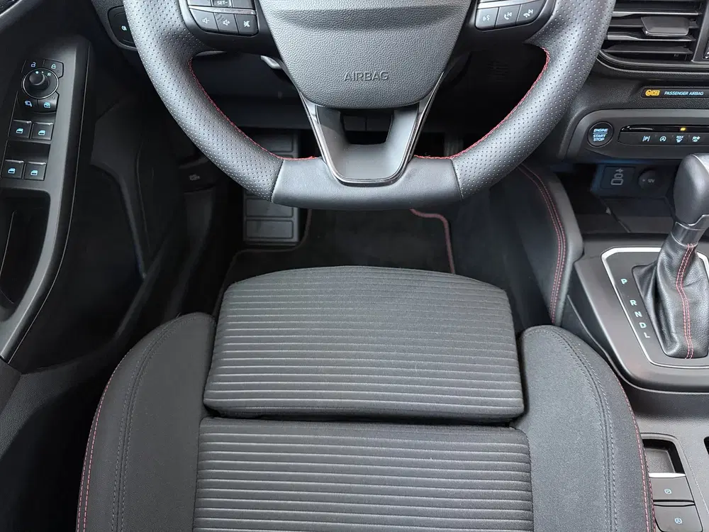Ford Focus EcoBoost Hybrid 155pk ST Line X uit 2025, foto 13