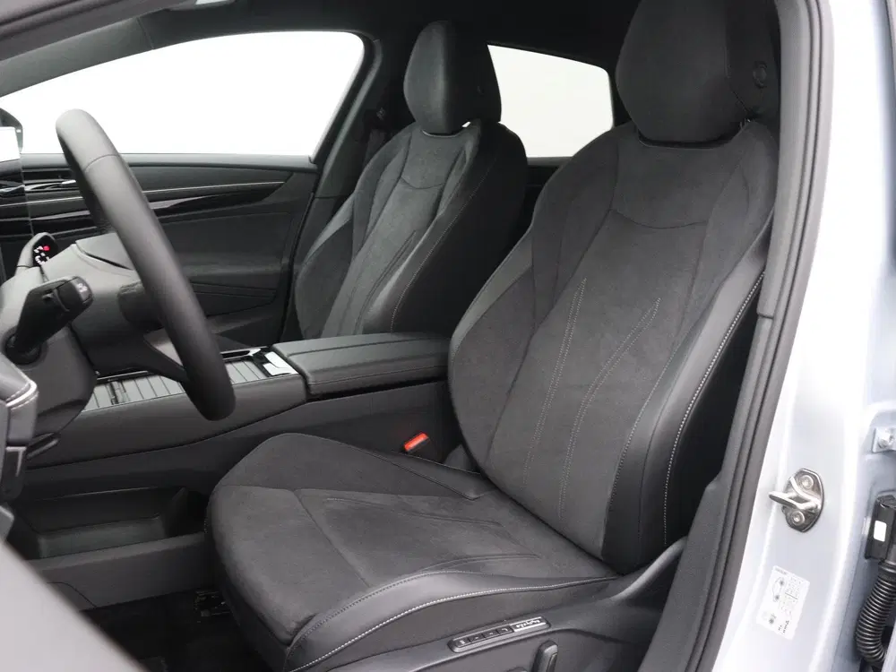 Volkswagen ID.7 Pro Business 77 kWh 286PK uit 2025, foto 10
