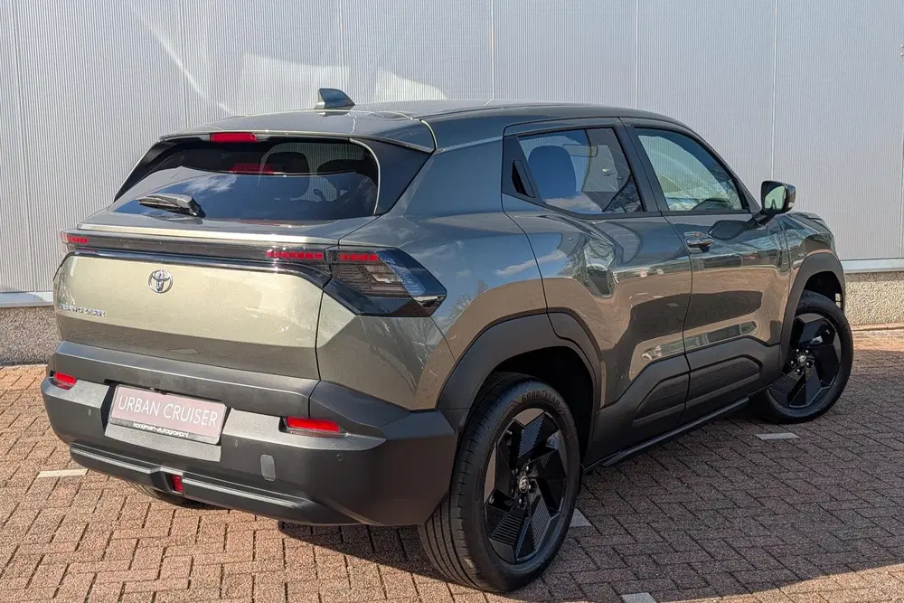 Toyota Urban Cruiser Dynamic 61 kWh uit 2026, foto 7