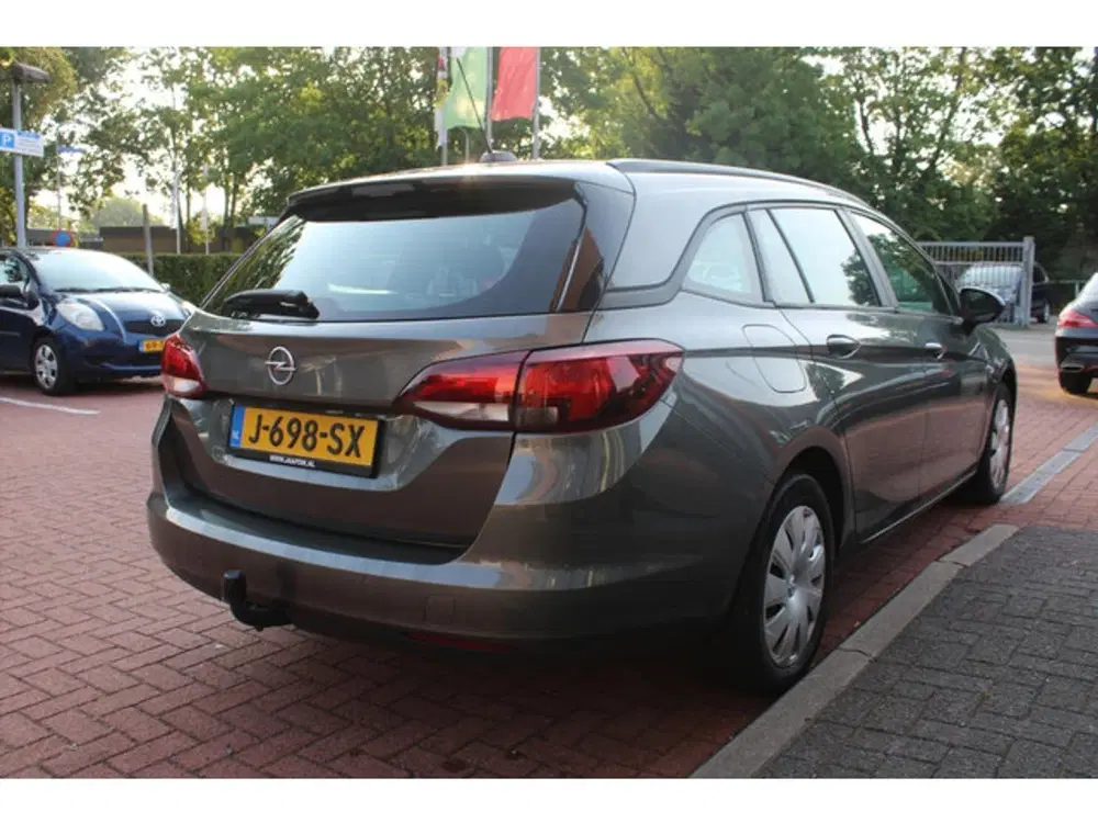 Opel Astra Sports Tourer 1.2 Turbo *Business* uit 2020, foto 5