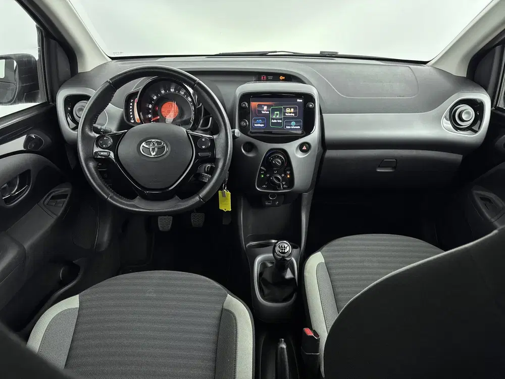 Toyota Aygo 1.0 VVT-i x-play uit 2019, foto 4