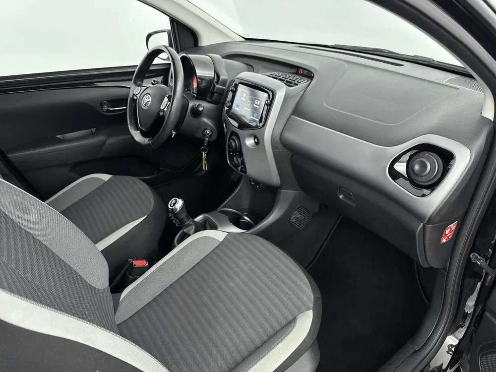 Toyota Aygo 1.0 VVT-i x-play uit 2019, foto 6