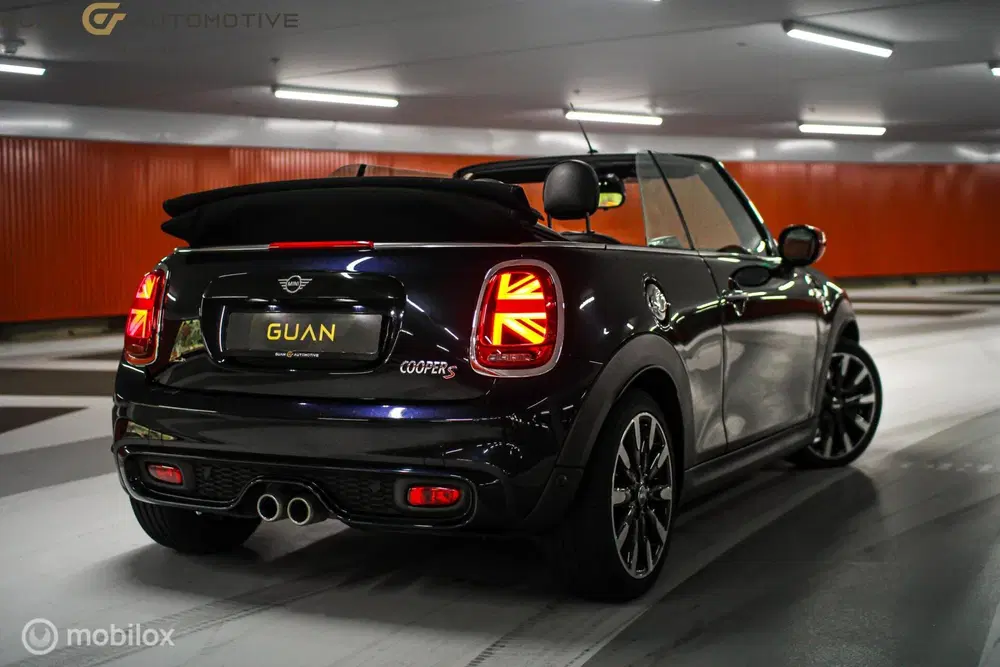 Mini Cabrio 2.0 Cooper S uit 2021, foto 6
