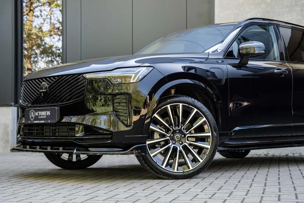 Volvo XC90 T8 Plus Dark Maxton H uit 2025, foto 4
