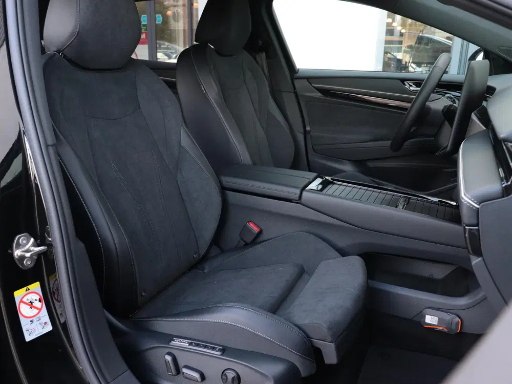 Volkswagen ID.7 Limited Edition Plus 77 kWh accu 210 kW uit 2026, foto 8