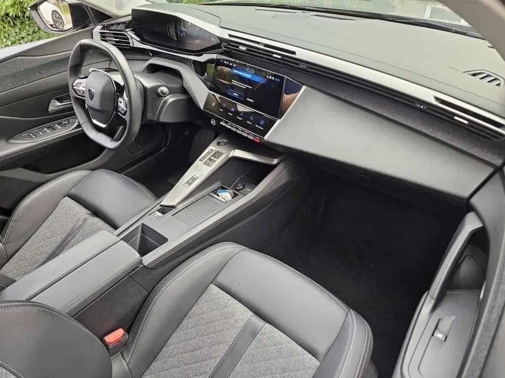 Peugeot 408 1.6 HYbrid Allure uit 2024, foto 10