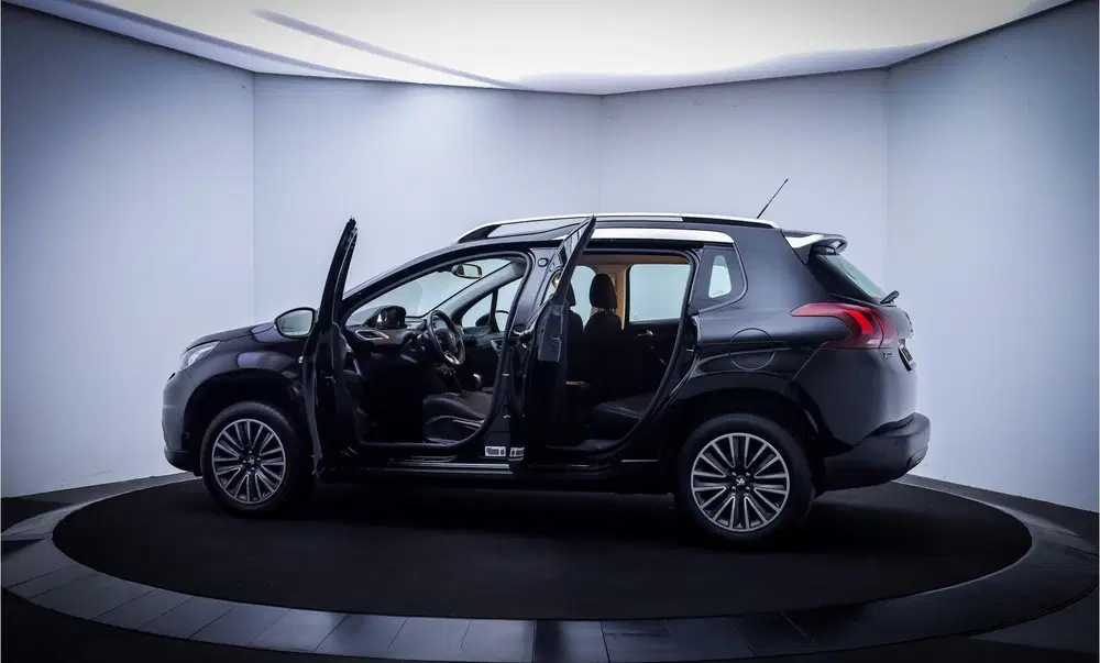 Peugeot 2008 1.2T PACK Active STOELVERW uit 2019, foto 9