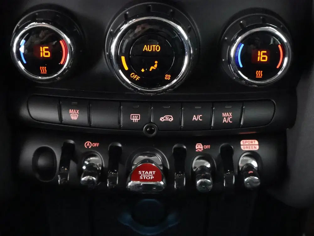 Mini Cooper 1.5 Cooper Sports 1499 GT PACK Automaat Ga uit 2023, foto 10