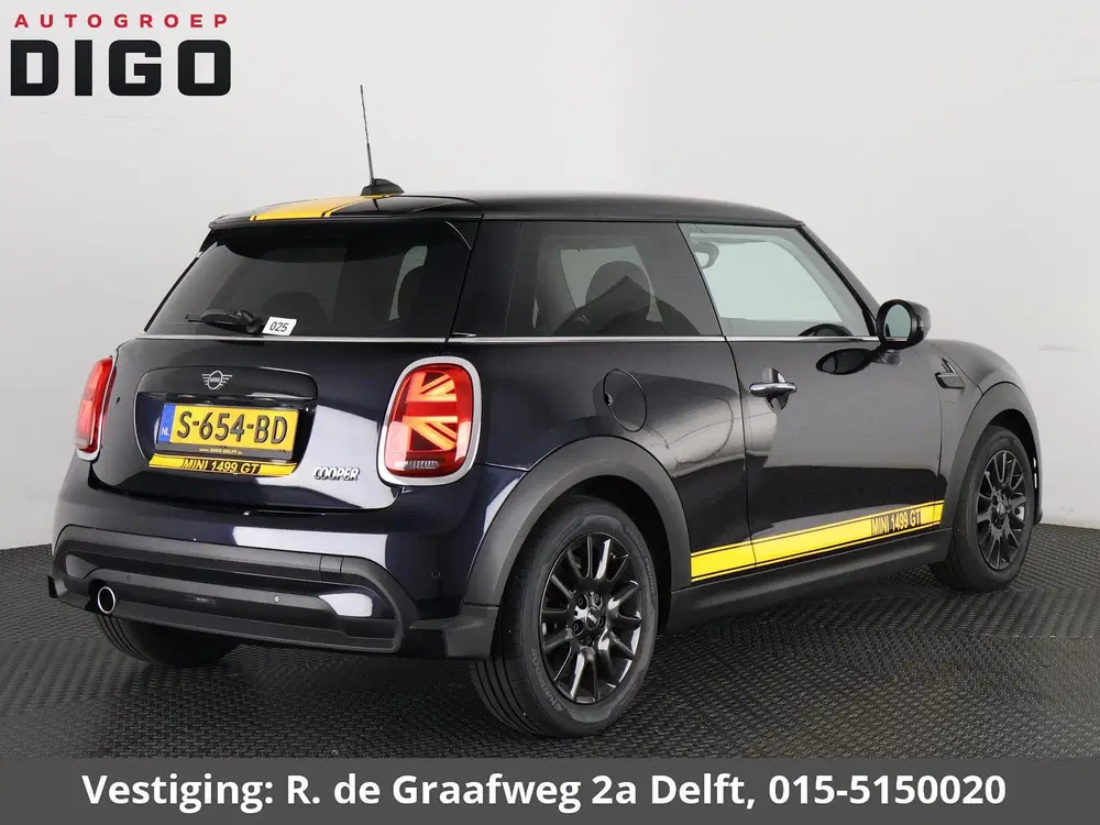 Mini Cooper 1.5 Cooper Sports 1499 GT PACK Automaat Ga uit 2023, foto 3