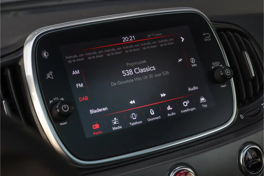 Fiat 500 1.0 Hybrid Rockstar 1e eig Carplay Pano Vo uit 2021, foto 13