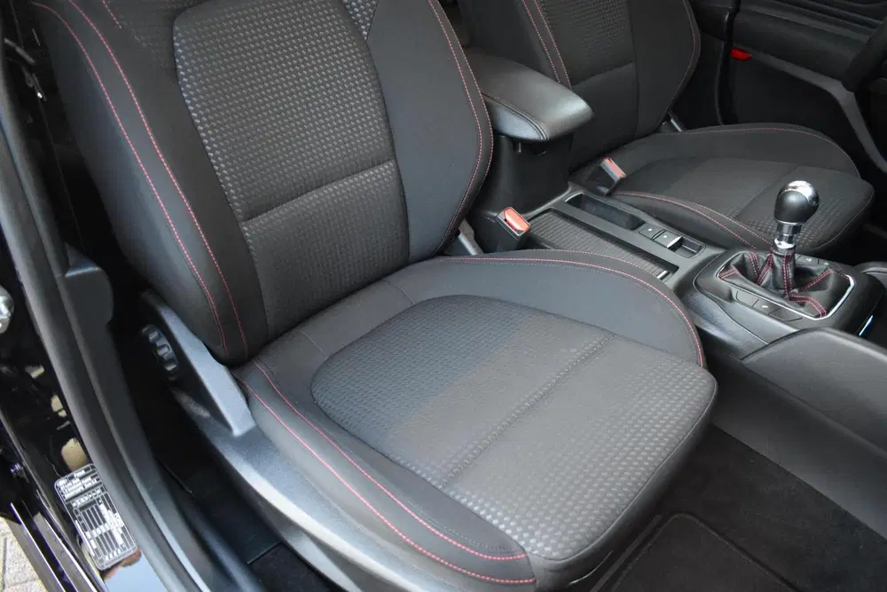 Ford Focus 1.0 EcoBoost Hybrid ST Line Style uit 2022, foto 14