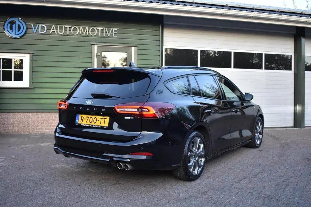 Ford Focus 1.0 EcoBoost Hybrid ST Line Style uit 2022, foto 15