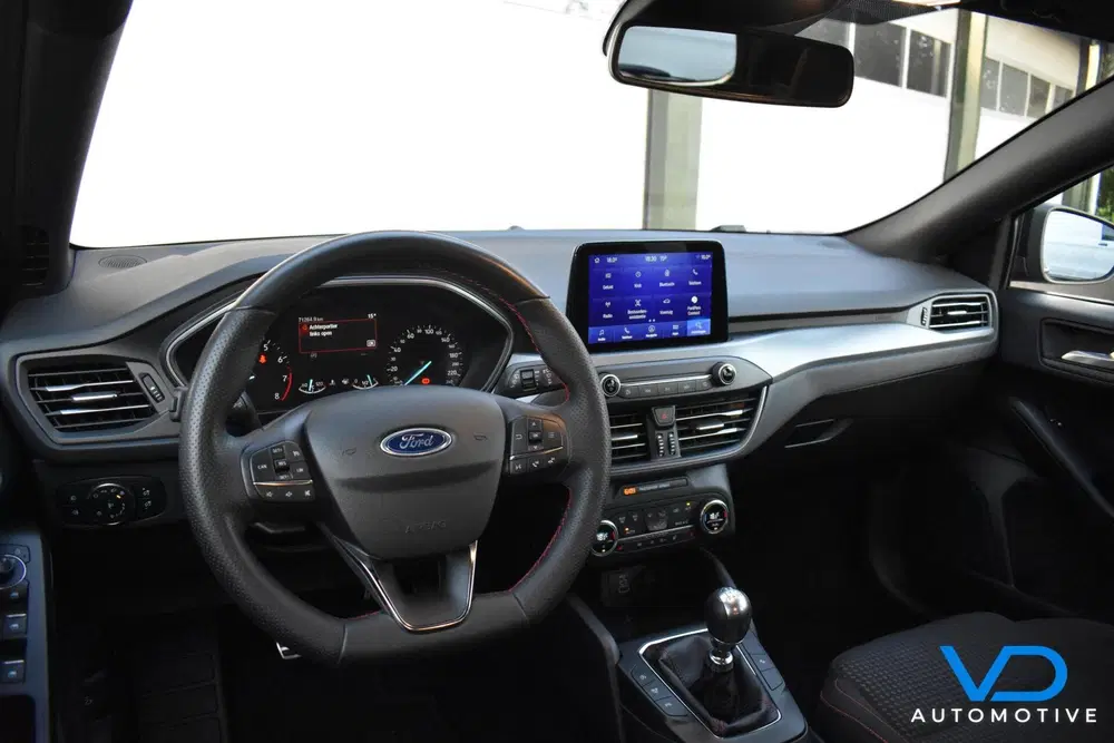 Ford Focus 1.0 EcoBoost Hybrid ST Line Style uit 2022, foto 2