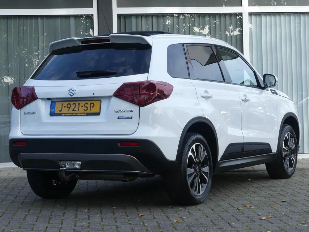 Suzuki Vitara 1.4 Boosterjet Style Smart Hybrid TREKHAAK uit 2020, foto 3