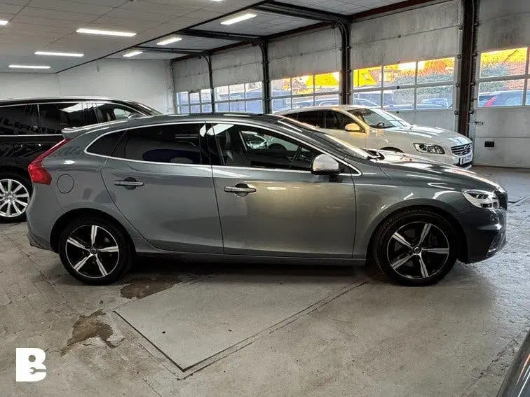 Volvo V40 1.5 T3 Polar+ Sport uit 2019, foto 5