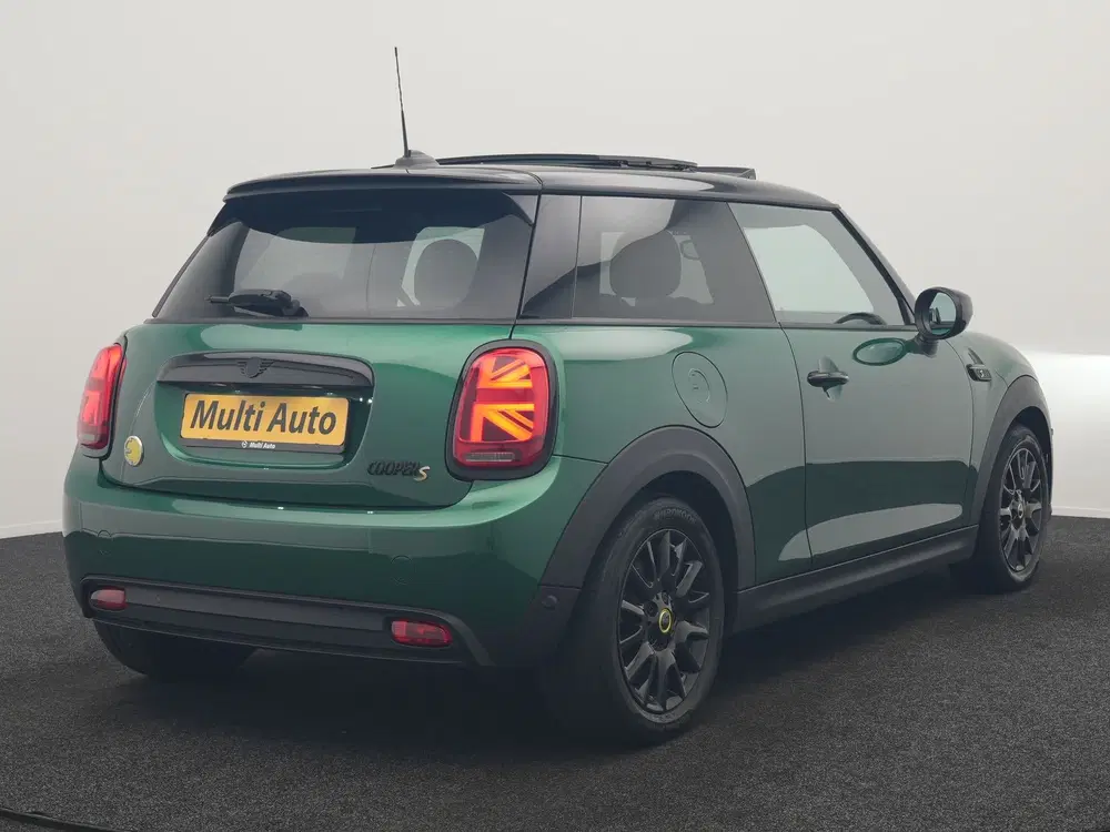 Mini Electric Cooper SE 33 kWh 184pk Dealer O.H. uit 2023, foto 3