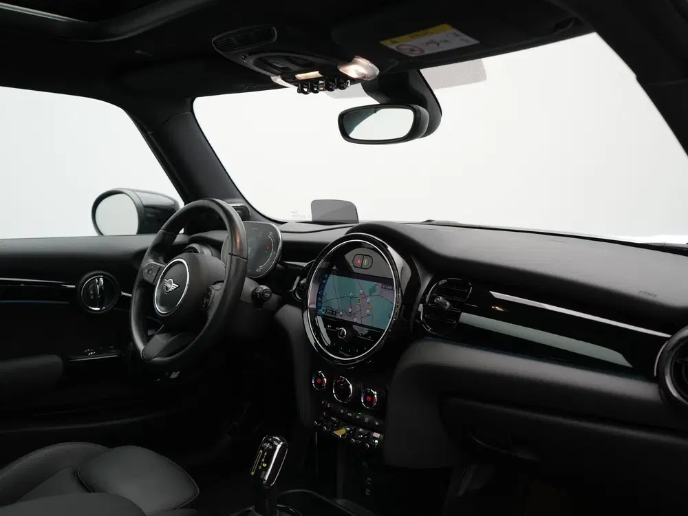 Mini Electric Cooper SE 33 kWh 184pk Dealer O.H. uit 2023, foto 4