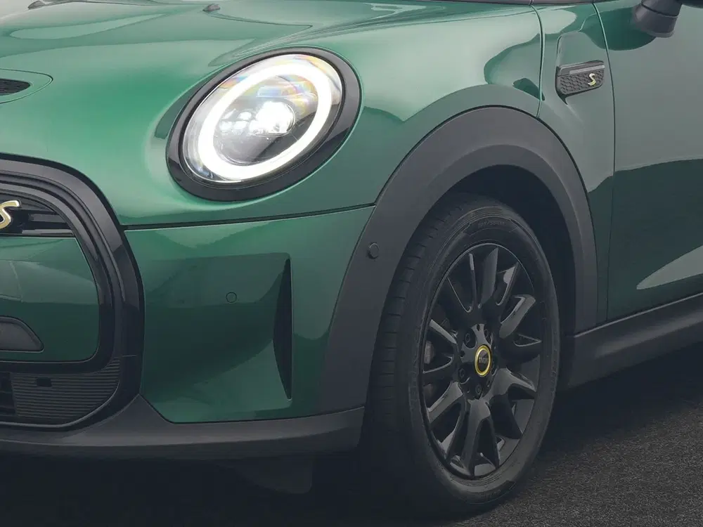 Mini Electric Cooper SE 33 kWh 184pk Dealer O.H. uit 2023, foto 7