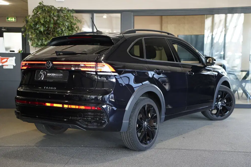 Volkswagen Taigo 1.0 TSI 2x R-Line DSG Black Style IQ Matri uit 2022, foto 2