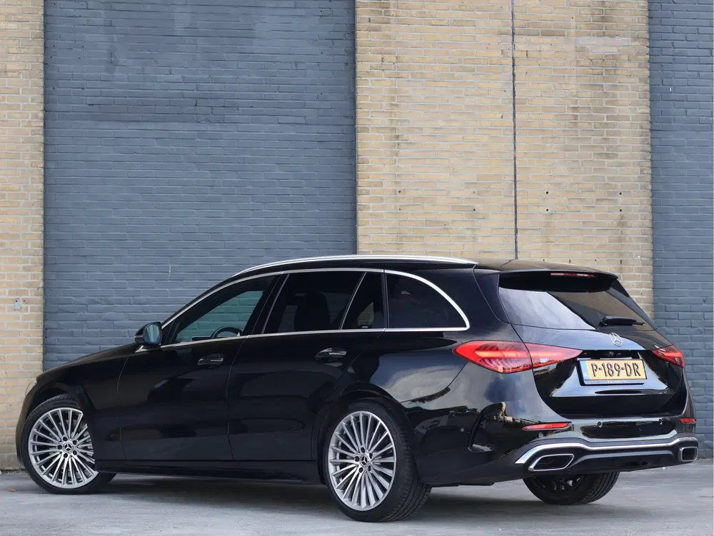 Mercedes-Benz C-Klasse 200 AMG Line uit 2021, foto 2