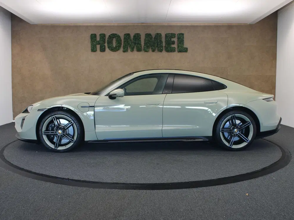 Porsche Taycan GTS HOCKENHEIMRING EDITION 93 kWh uit 2023, foto 12