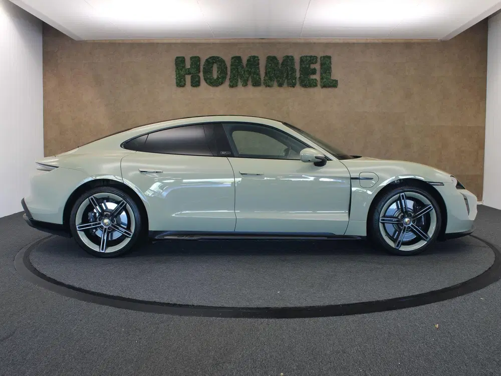 Porsche Taycan GTS HOCKENHEIMRING EDITION 93 kWh uit 2023, foto 13