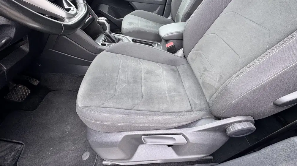 Volkswagen Tiguan 1.5 TSI R-Line Business+ DSG Panoramadak uit 2021, foto 13