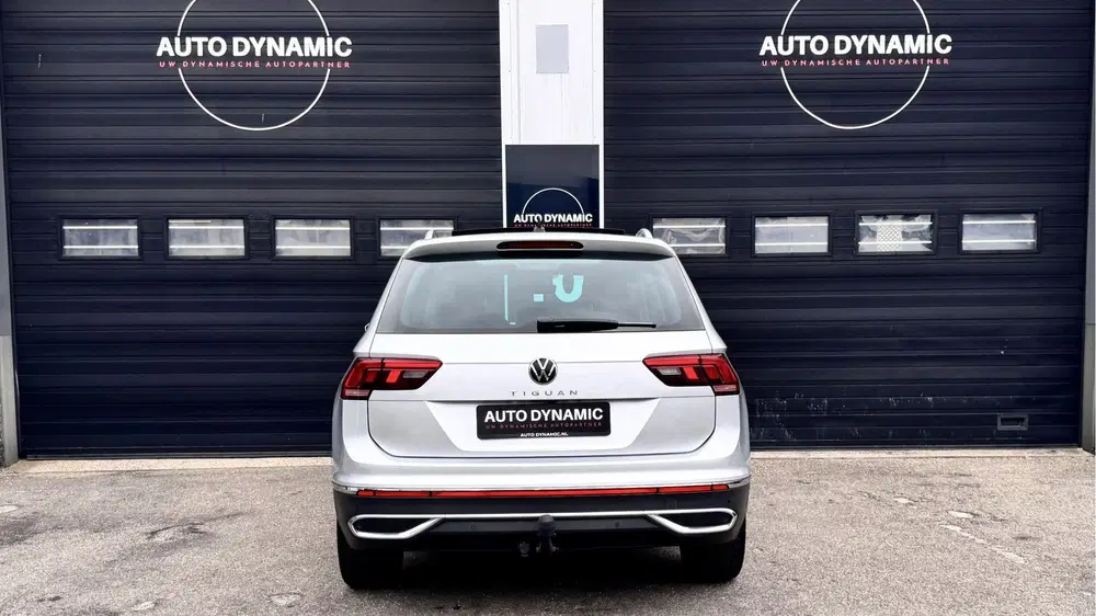 Volkswagen Tiguan 1.5 TSI R-Line Business+ DSG Panoramadak uit 2021, foto 8