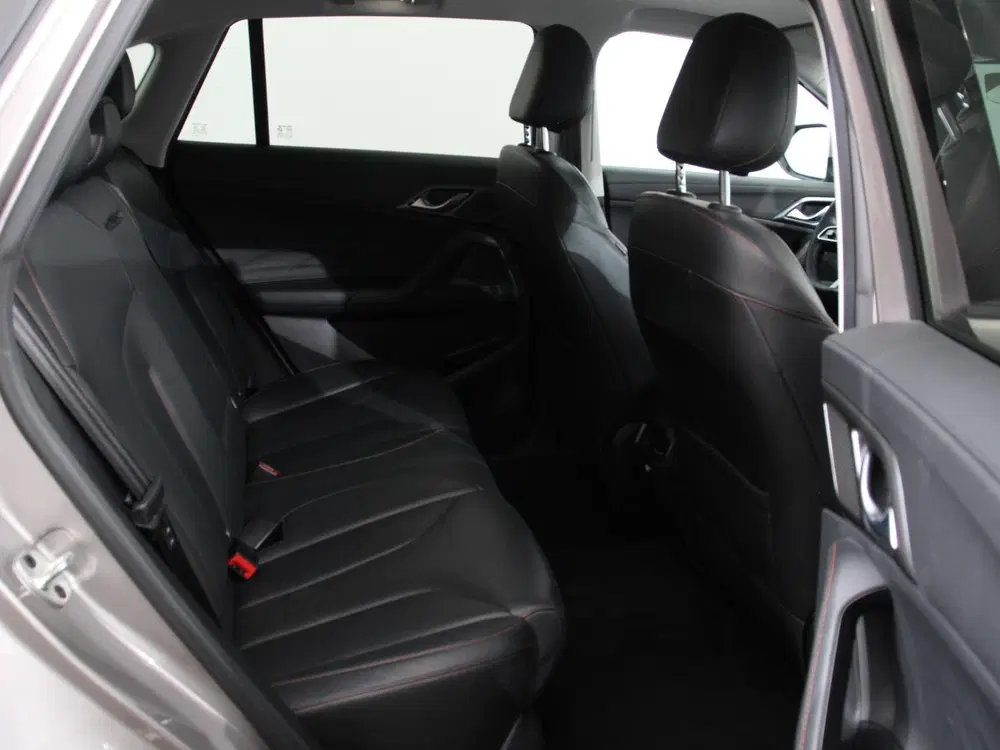 MG HS 1.5 PHEV Luxury Automaat Navigatie Apple C uit 2025, foto 14