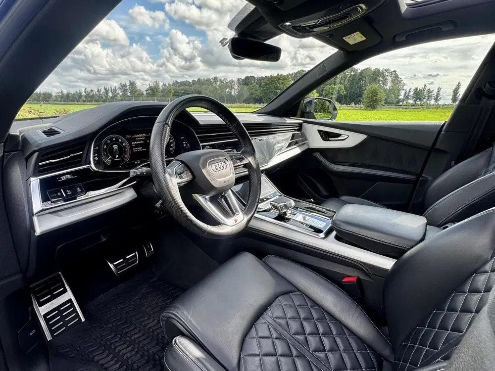 Audi Q8 55 TFSIe quattro S-Line uit 2021, foto 10