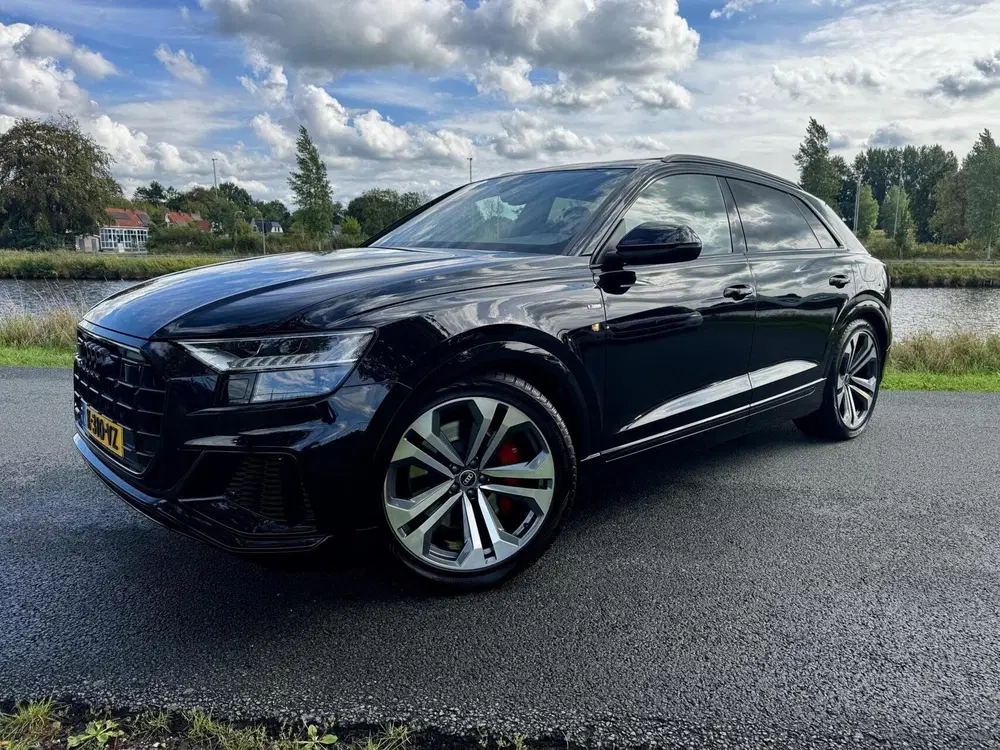 Audi Q8 55 TFSIe quattro S-Line uit 2021, foto 6
