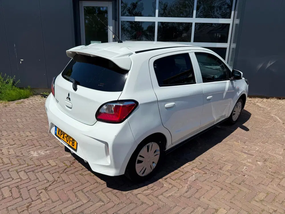 Mitsubishi Space Star 1.2 Connect+ uit 2022, foto 12