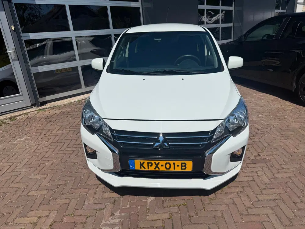 Mitsubishi Space Star 1.2 Connect+ uit 2022, foto 3