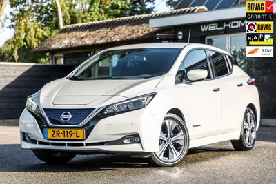 Nissan Leaf N-Connecta 40 kWh I 87% SOH I Dealeronderh uit 2019