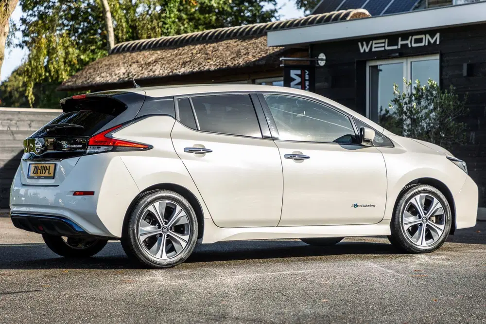 Nissan Leaf N-Connecta 40 kWh I 87% SOH I Dealeronderh uit 2019, foto 2