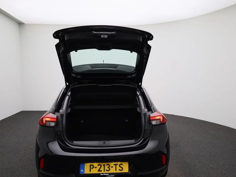 Opel Corsa 1.2 Edition uit 2022, foto 11