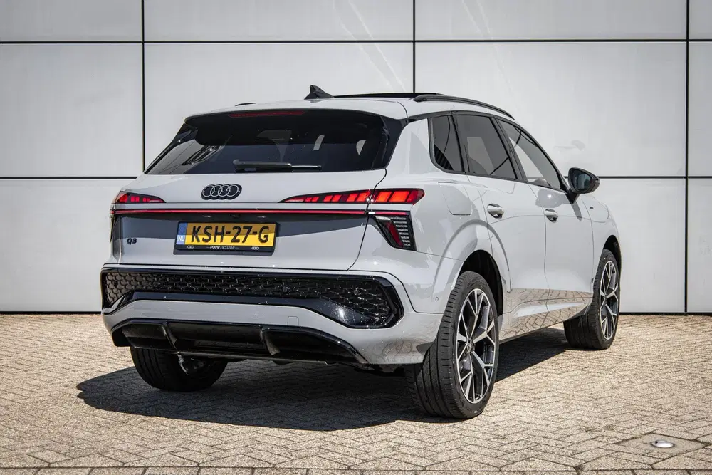 Audi Q3 1.5 e-Hybrid 272pk S Edition uit 2026, foto 2