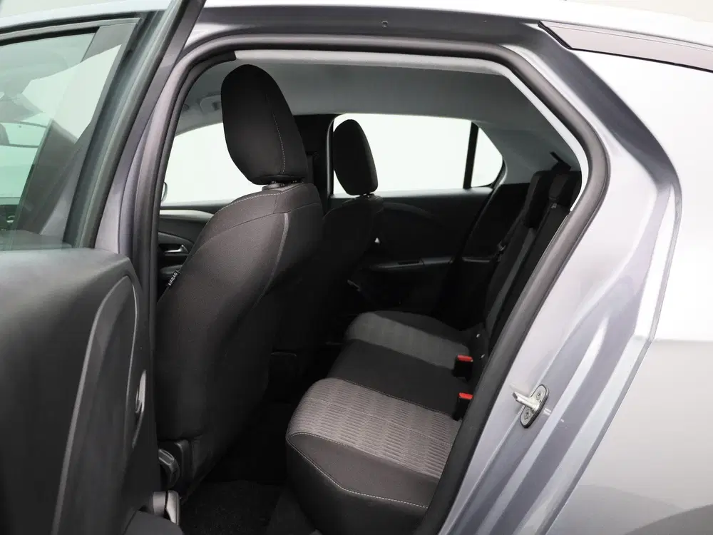 Opel Corsa 1.2 Edition uit 2022, foto 11