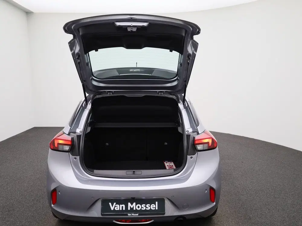 Opel Corsa 1.2 Edition uit 2022, foto 12