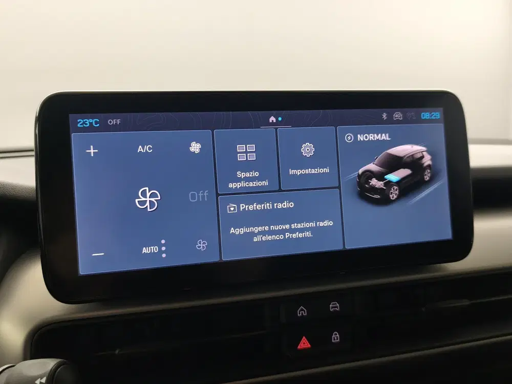 Jeep Avenger Summit 54 kWh uit 2025, foto 11