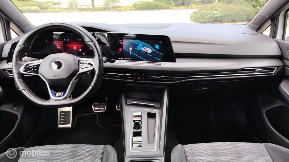 Volkswagen Golf VW Golf 8 1.4 GTE eHybrid 245PK uit 2020, foto 6