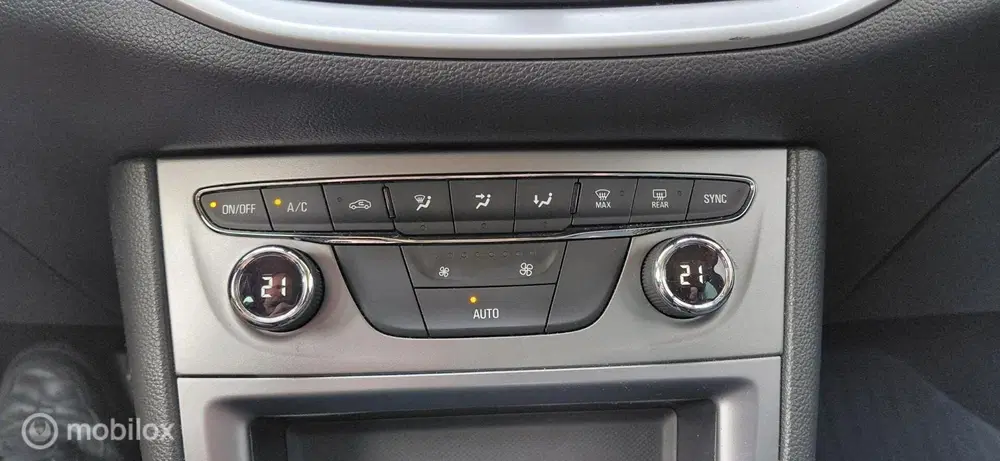 Opel Astra 1.4 Turbo 120 Jaar Edition uit 2019, foto 12