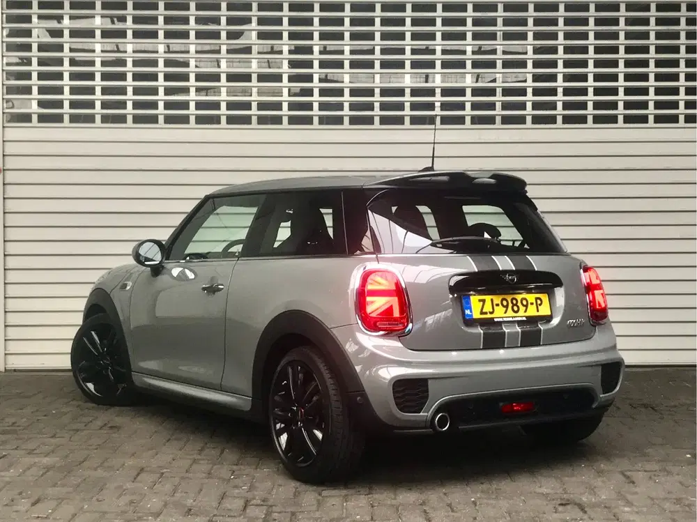 Mini Cooper 3-deurs 1.5 Cooper JCW Rijklaarprijs UNIEK uit 2019, foto 2