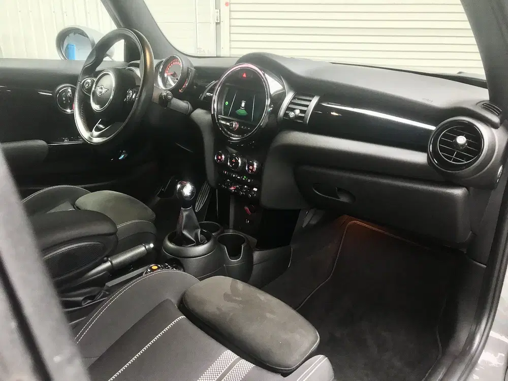 Mini Cooper 3-deurs 1.5 Cooper JCW Rijklaarprijs UNIEK uit 2019, foto 9