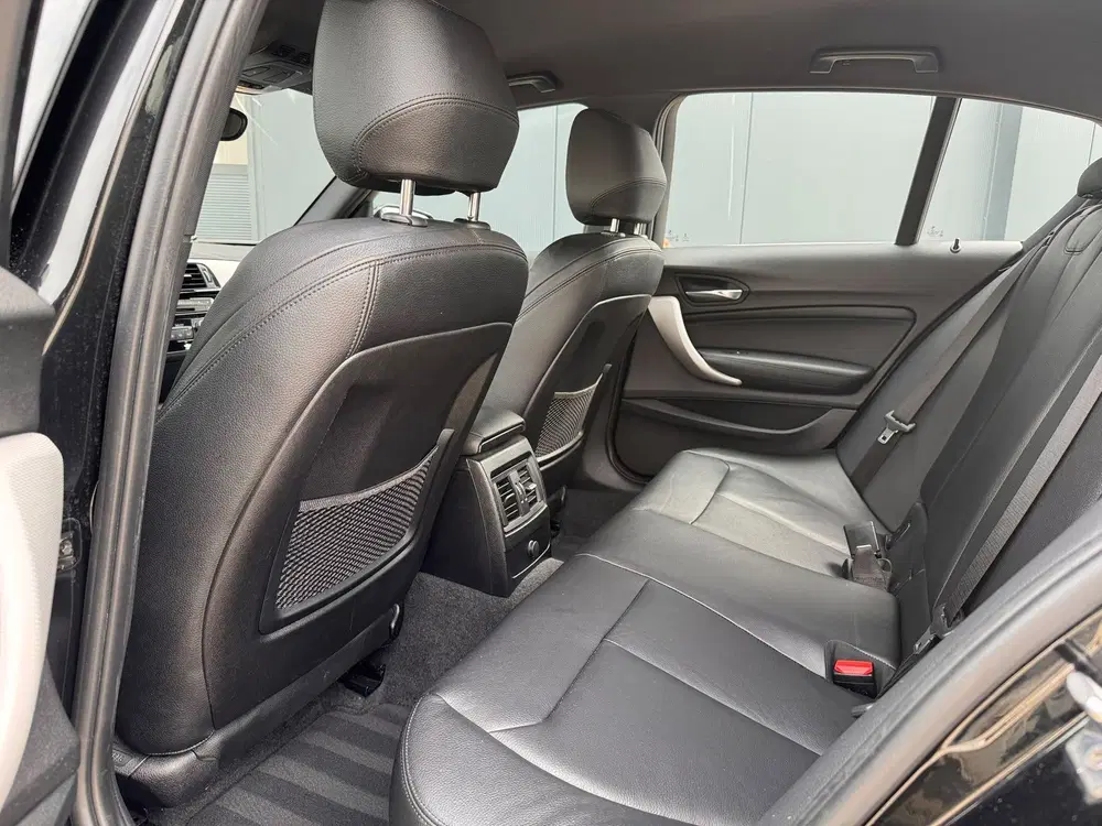 BMW 1-serie 118i High Executive M-SPORT AUT. NAVI.PROF uit 2019, foto 15