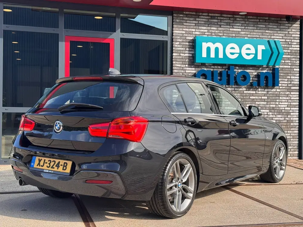 BMW 1-serie 118i High Executive M-SPORT AUT. NAVI.PROF uit 2019, foto 3
