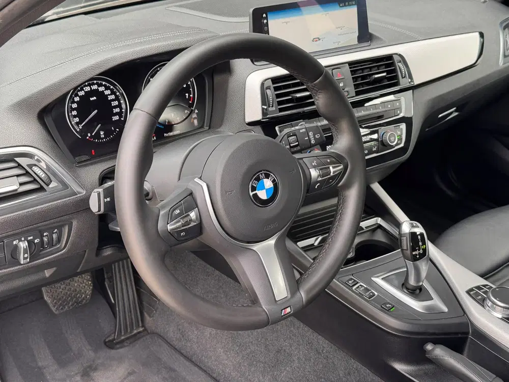 BMW 1-serie 118i High Executive M-SPORT AUT. NAVI.PROF uit 2019, foto 7