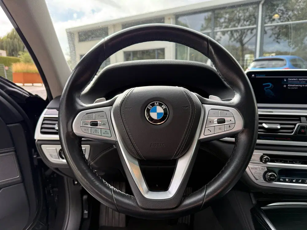 BMW 7-serie 745e Pano uit 2020, foto 11