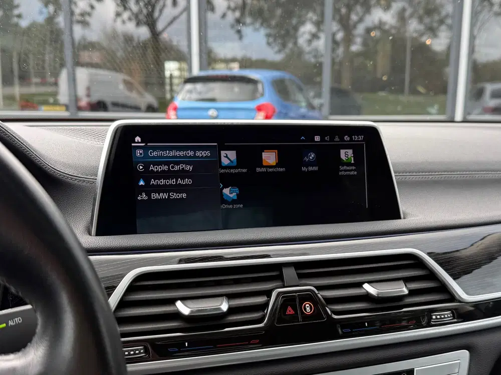 BMW 7-serie 745e Pano uit 2020, foto 15